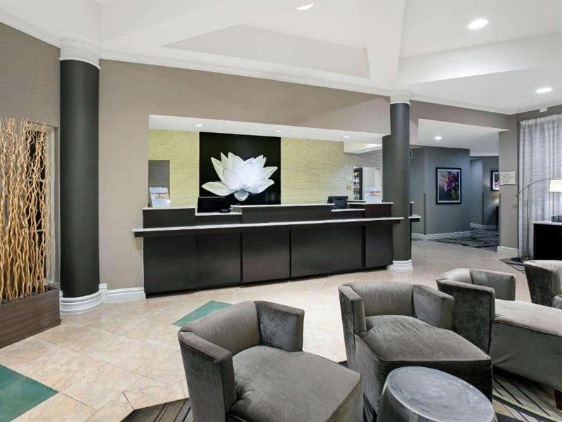 La Quinta By Wyndham Dallas Arlington South Extérieur photo