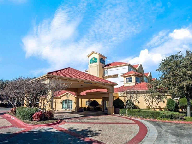 La Quinta By Wyndham Dallas Arlington South Extérieur photo