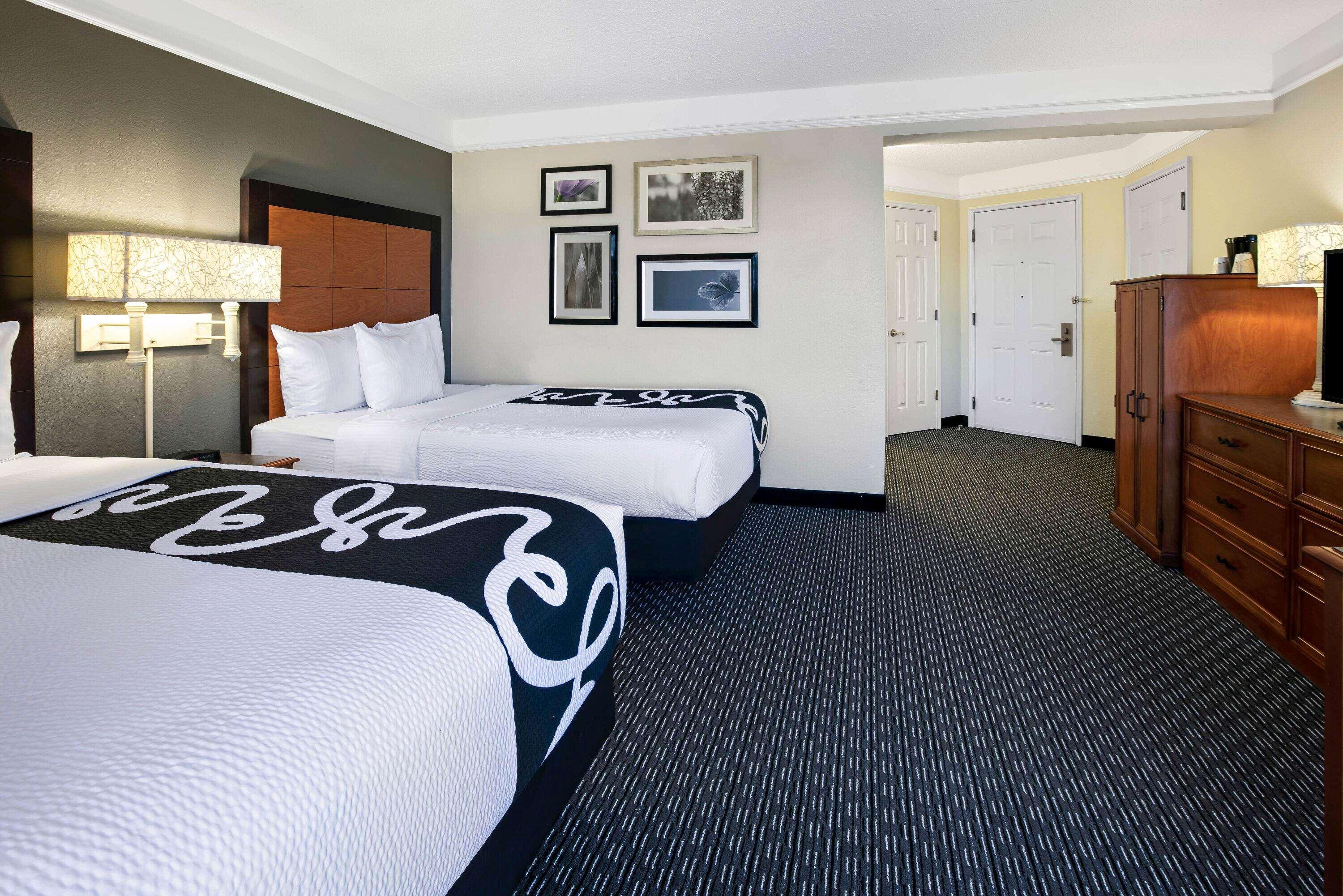 La Quinta By Wyndham Dallas Arlington South Extérieur photo