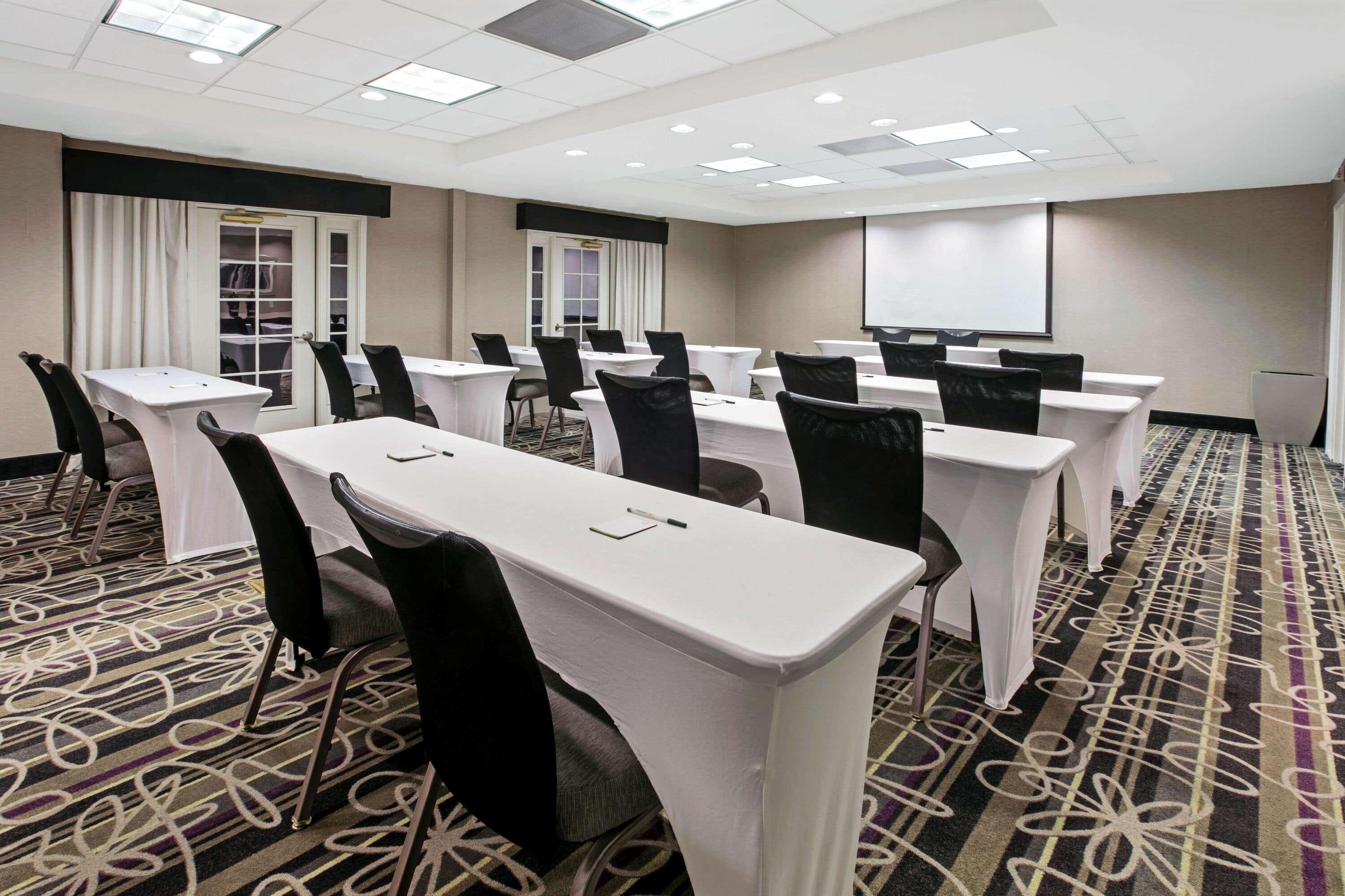 La Quinta By Wyndham Dallas Arlington South Extérieur photo