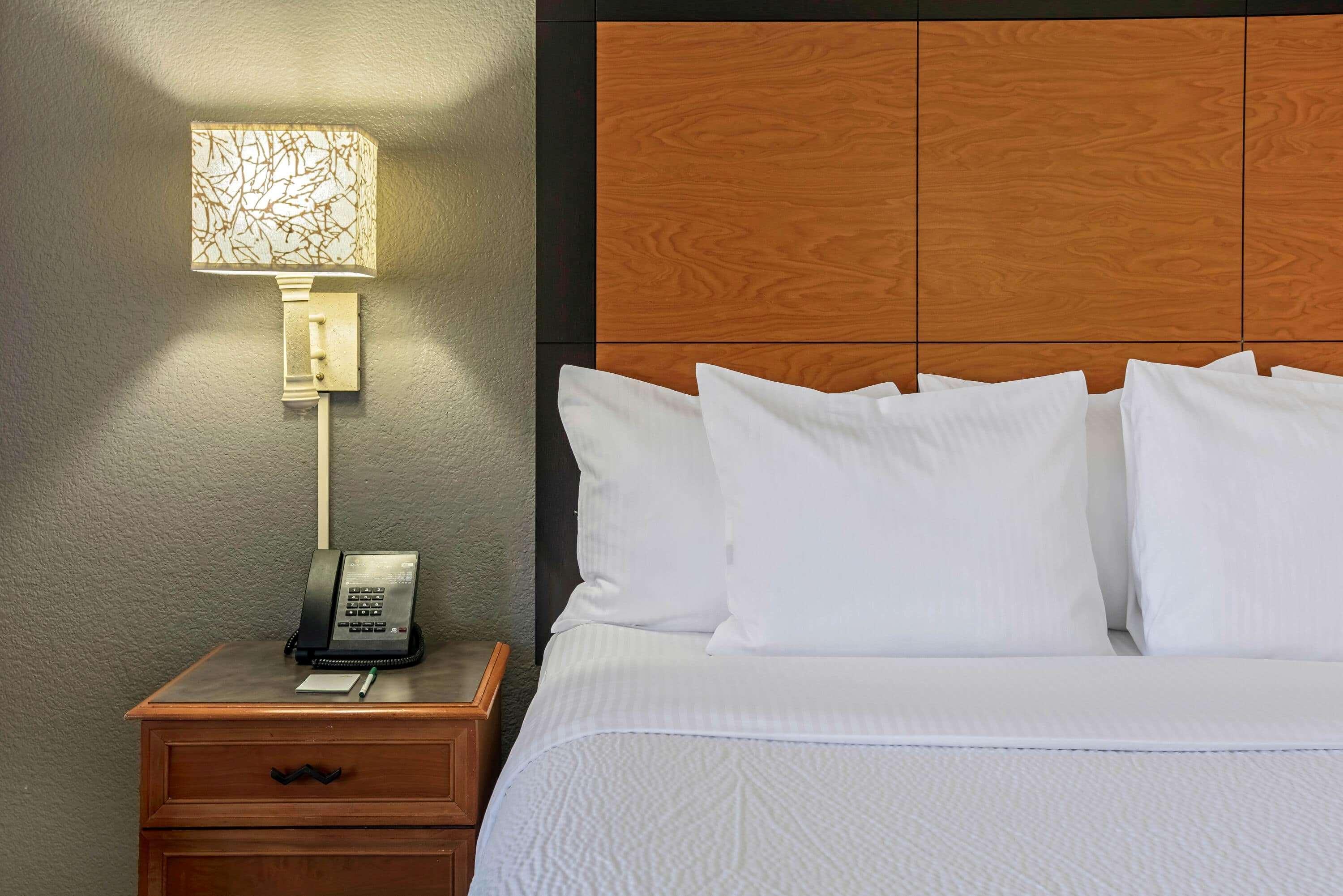 La Quinta By Wyndham Dallas Arlington South Extérieur photo