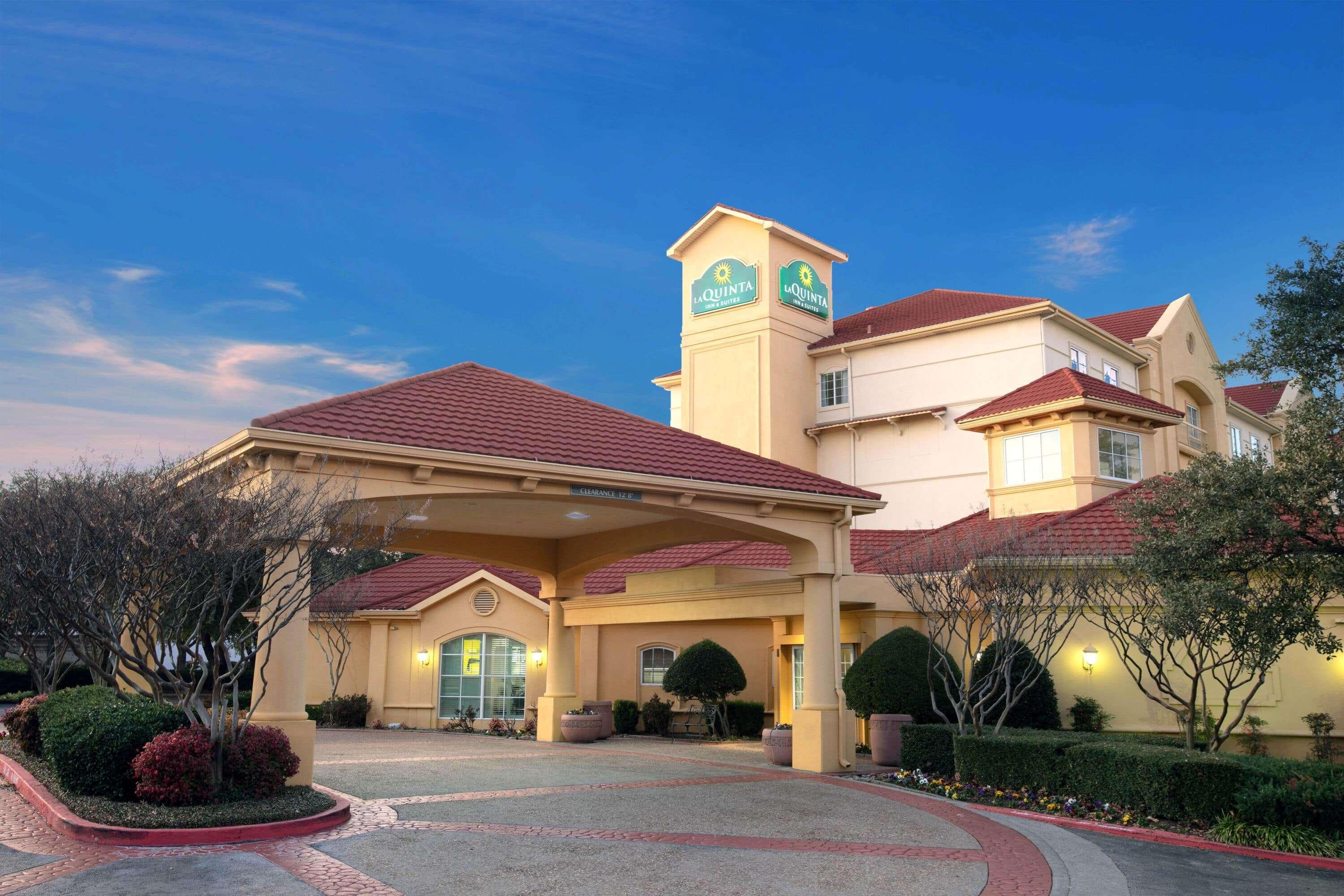 La Quinta By Wyndham Dallas Arlington South Extérieur photo