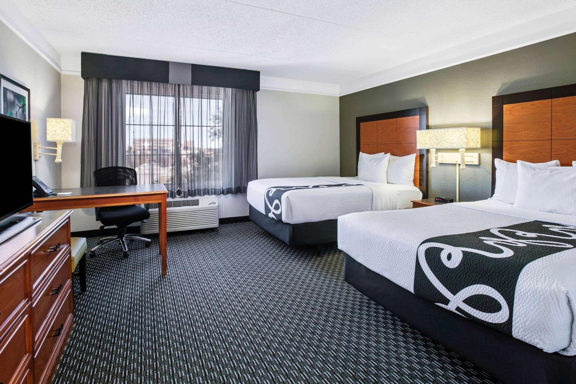 La Quinta By Wyndham Dallas Arlington South Extérieur photo