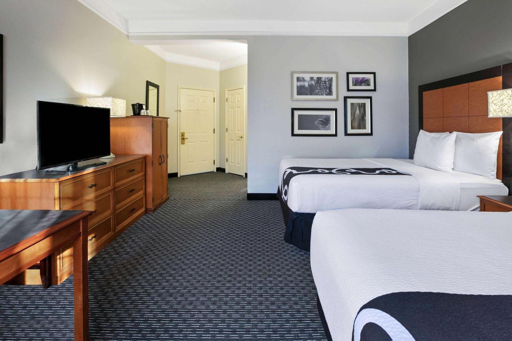 La Quinta By Wyndham Dallas Arlington South Extérieur photo