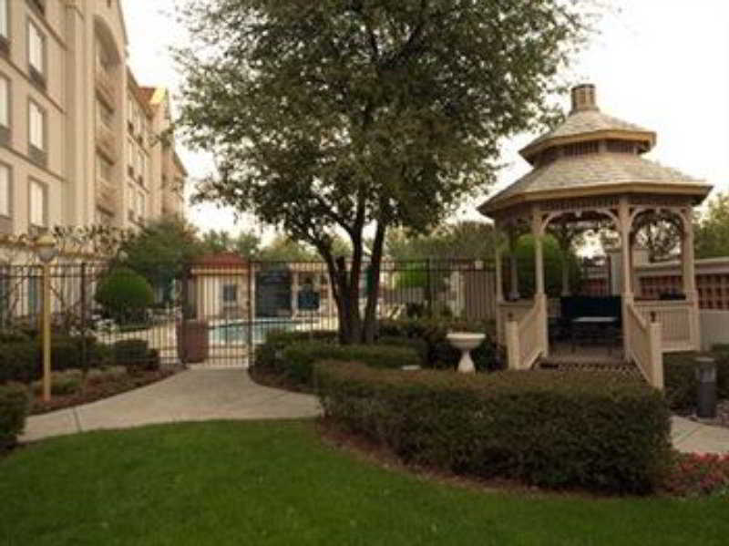 La Quinta By Wyndham Dallas Arlington South Extérieur photo
