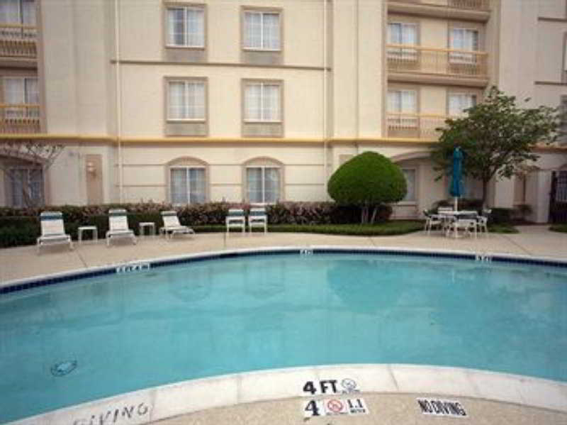 La Quinta By Wyndham Dallas Arlington South Extérieur photo