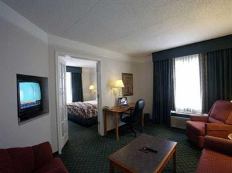 La Quinta By Wyndham Dallas Arlington South Extérieur photo