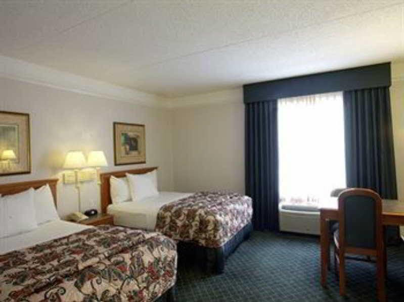 La Quinta By Wyndham Dallas Arlington South Extérieur photo